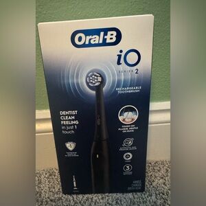 Oral-B iO Series 2 Black Rechargeable Toothbrush